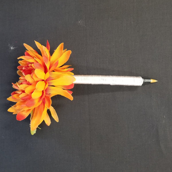 M122 Silk Flower Topped Pen - Trinkets & Things Handmade with Aloha