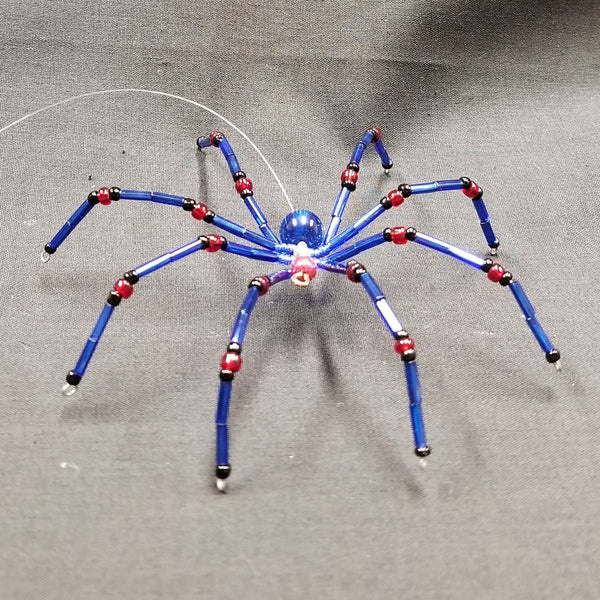 M154 Beaded Christmas Spider - Trinkets & Things Handmade with Aloha