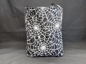 QT021 Quilted Tote Spider Webs - Trinkets & Things Handmade with Aloha